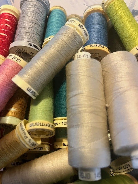 A Guide to Different Types of Sewing Threads for Fabrics